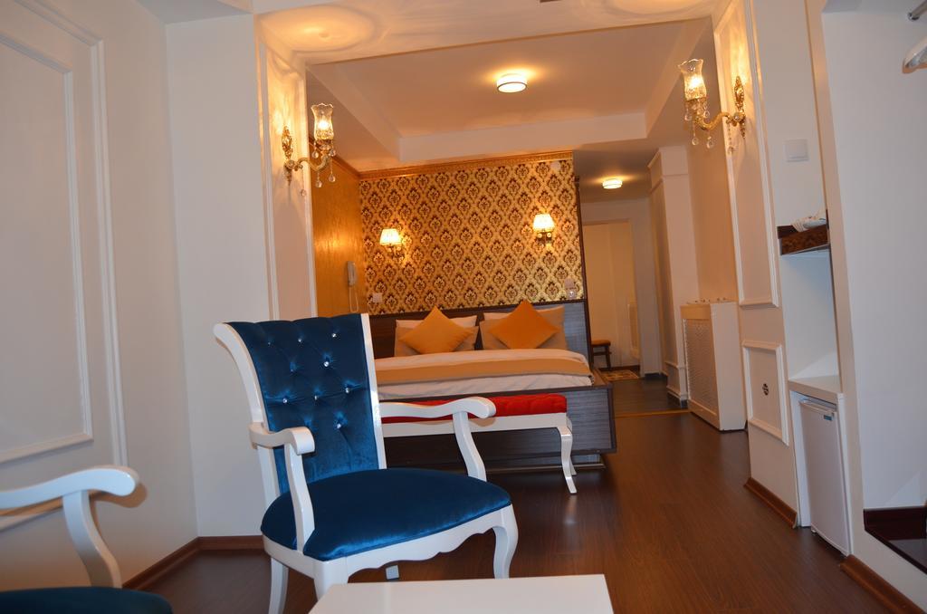 The Gala Palace Suits Kars Zimmer foto