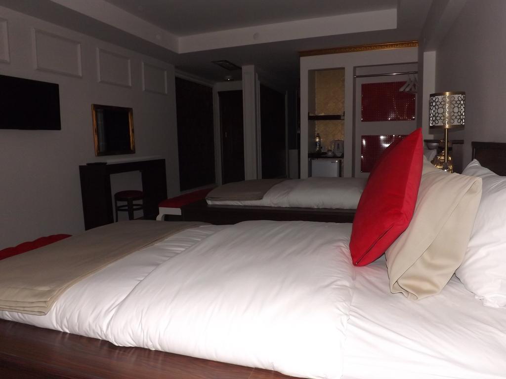The Gala Palace Suits Kars Zimmer foto