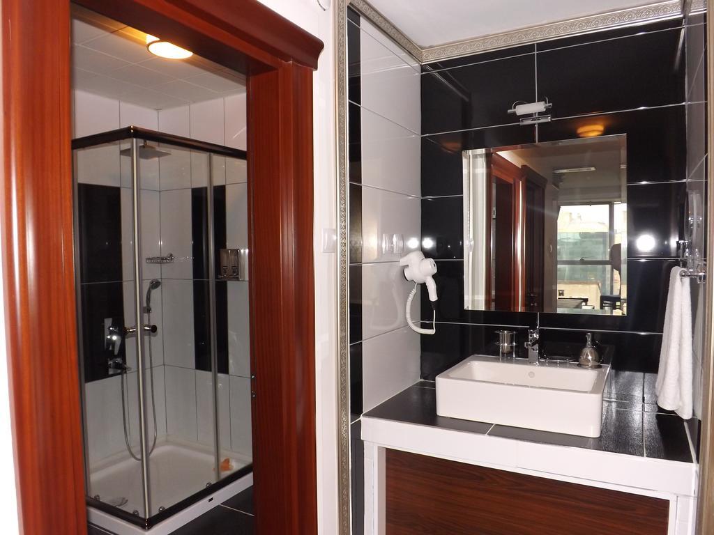 The Gala Palace Suits Kars Zimmer foto