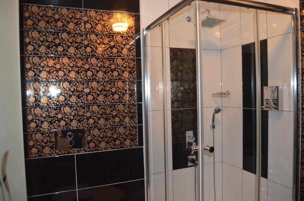 The Gala Palace Suits Kars Zimmer foto