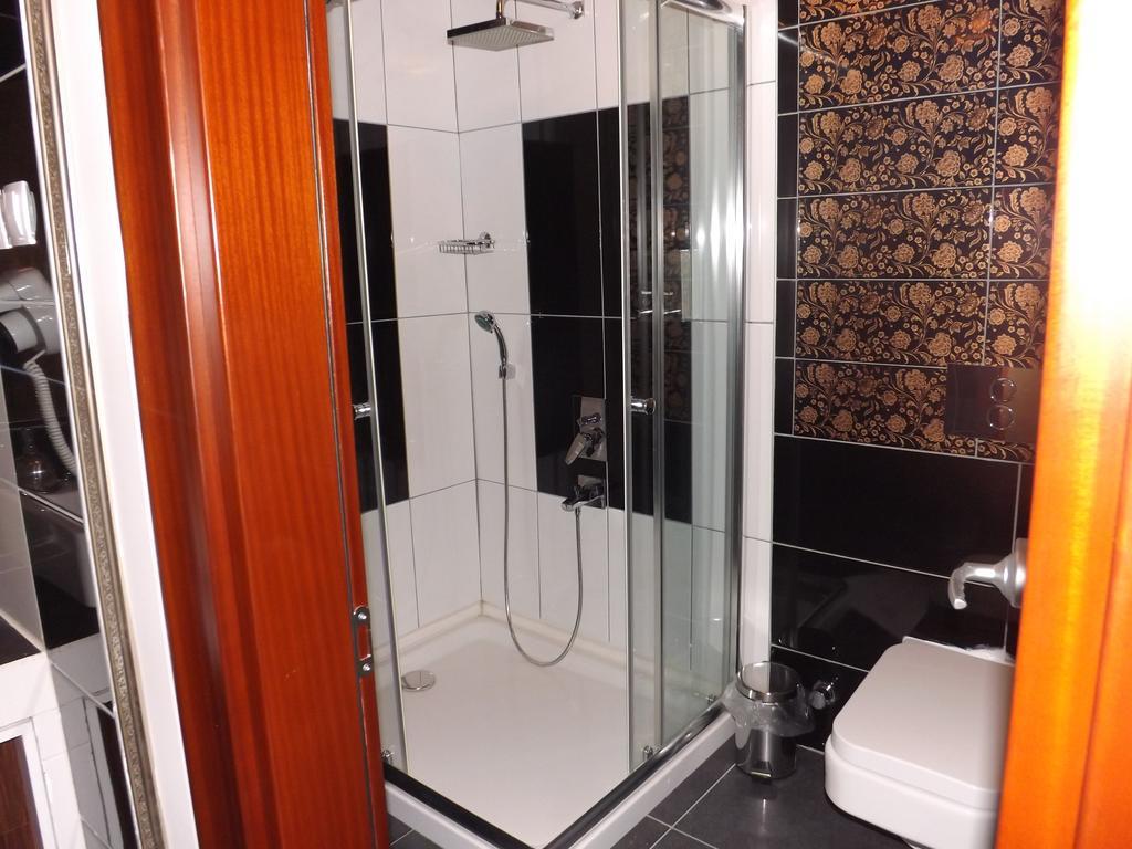 The Gala Palace Suits Kars Zimmer foto